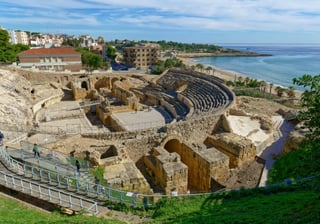 Tarragona Day Trip from Barcelona: Roman Ruins by the Sea