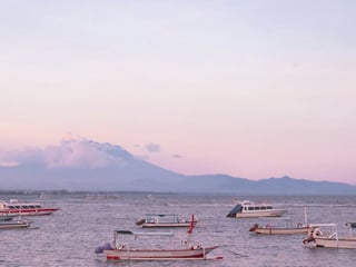Fast Boats to Nusa Penida and Lembongan: Ports, Operators and Sea Conditions