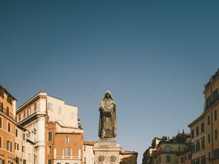 Campo de' Fiori: Market by Day, Buzz by Night