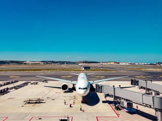 Fiumicino vs. Ciampino: Which Airport & How to Get In