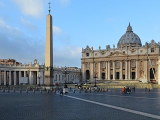 Papal Audiences & St. Peter's Square, Explained