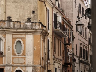 Should You Rent a Car in Rome? (Usually No)