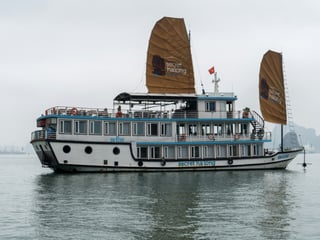 Best Ha Long Bay Cruise Operators