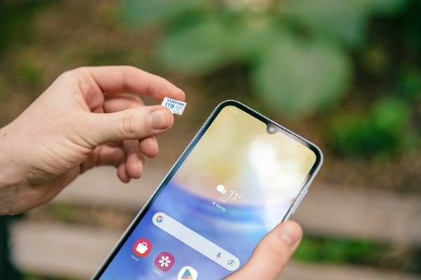 SIM Card or eSIM in Vietnam?