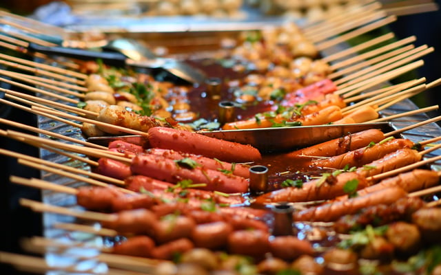 Thai Street Food: What to Eat and How to Order It Safely
