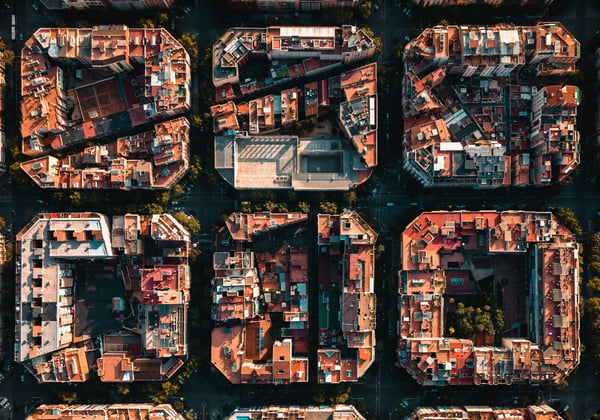 Eixample Barcelona: Guide to the Gaudí Grid