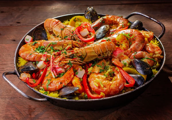 Paella in Barcelona: How to Avoid the Tourist Traps
