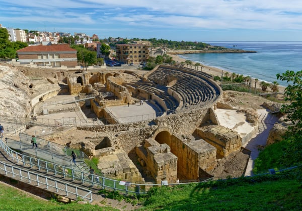 Tarragona Day Trip from Barcelona: Roman Ruins by the Sea