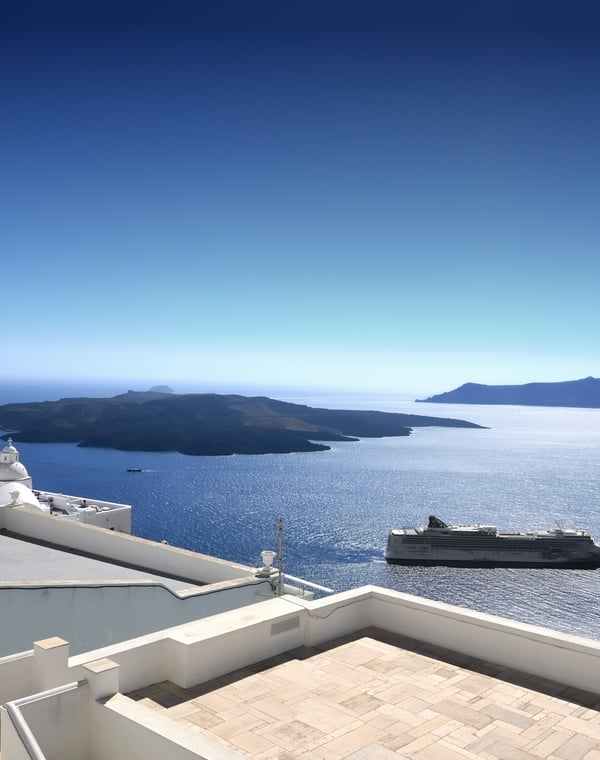 How to Visit Santorini on a Cruise Stop