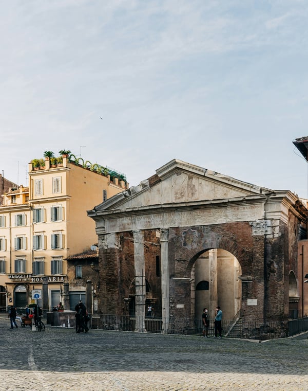 The Jewish Ghetto: History, Food & a Walking Route
