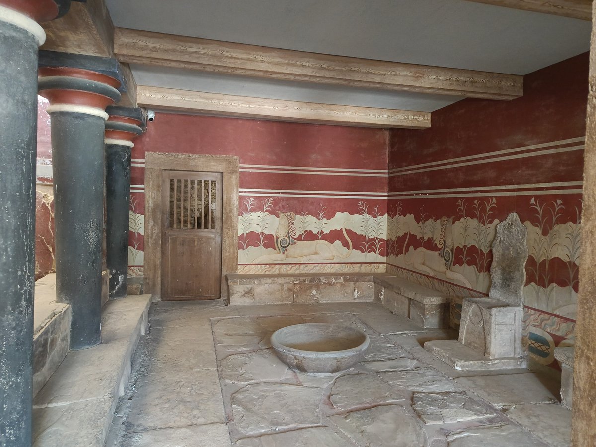 The iconic reconstructed red columns and bull fresco at Knossos