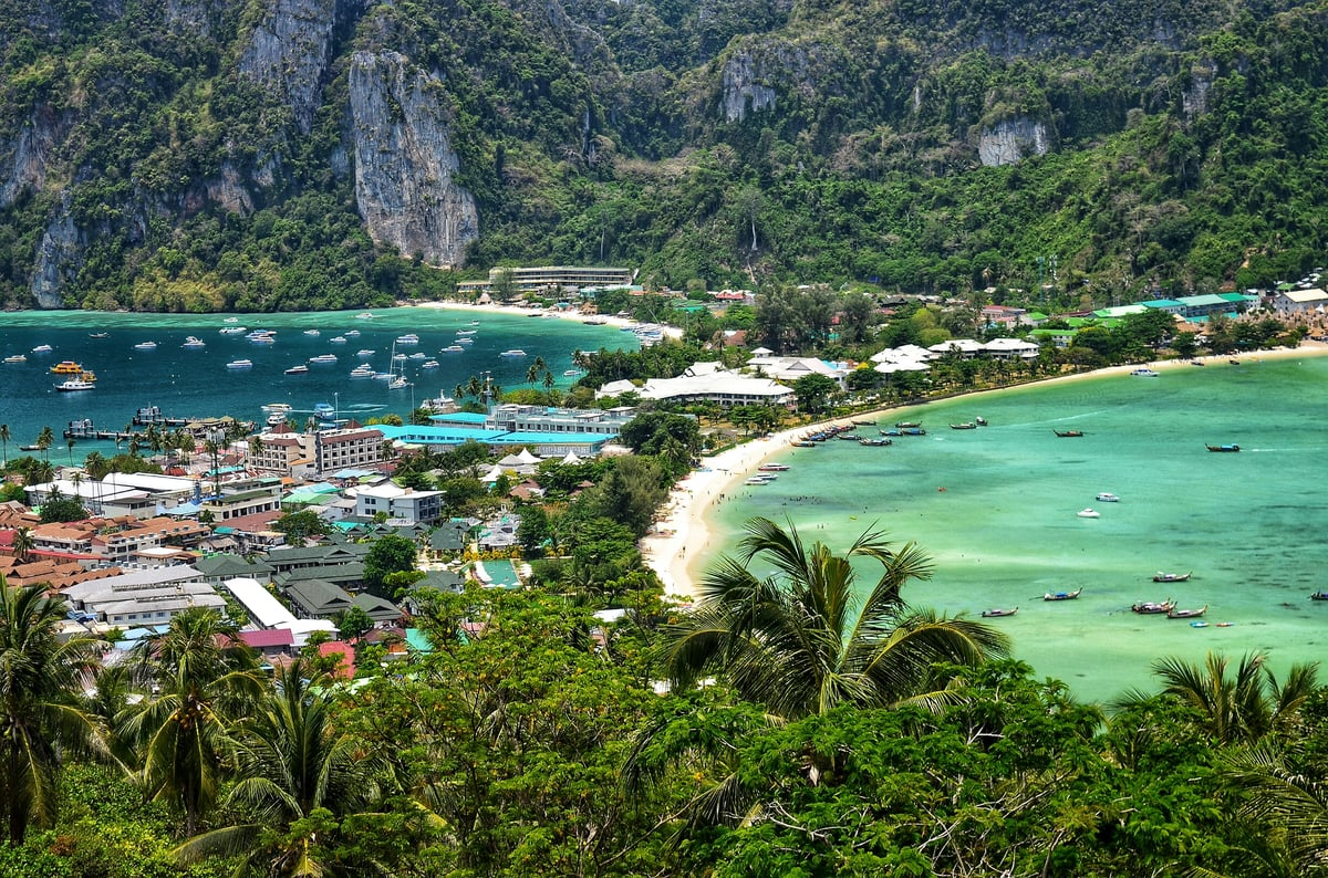 The iconic Koh Phi Phi viewpoint over the twin bays